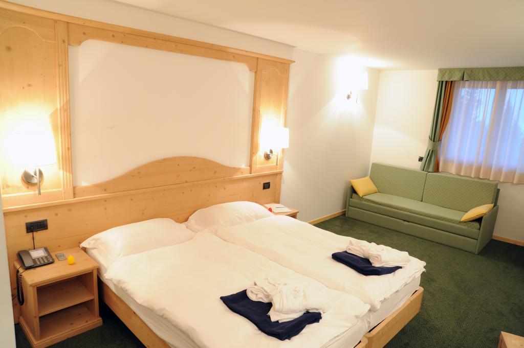 Alpine Mugon Hotel Vason Habitación foto